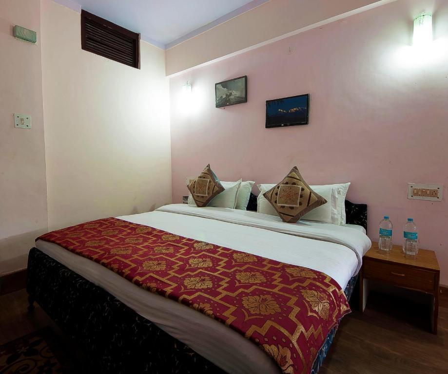 Hotel Anamika Нейнитал Стая снимка