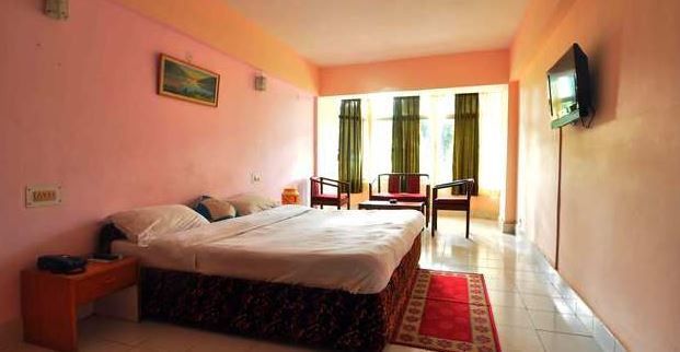 Hotel Anamika Нейнитал Екстериор снимка