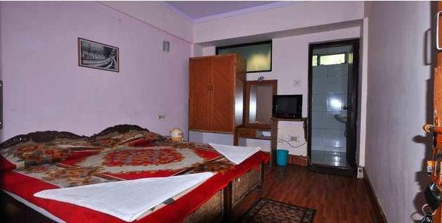 Hotel Anamika Нейнитал Екстериор снимка